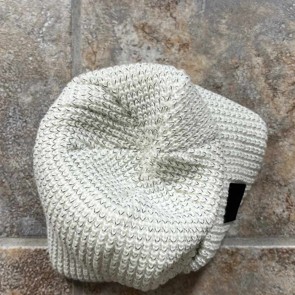 FP Movement Let’s Race Fleece Lined Recycled Yarn Beanie NWOT